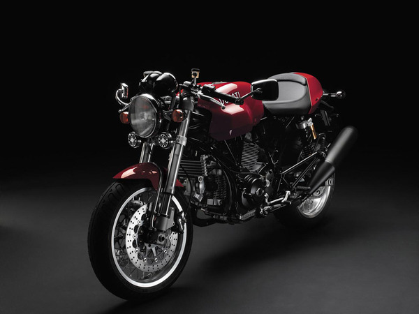 ducati-sport-1000-1.jpg
