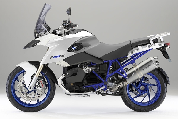 une-future-bmw-r-1300-gs-©-photomontage-jerome-vannesson-43385-1-zoom.jpg