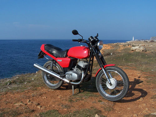 Mikuni Jawa 