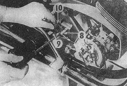 Рис. 23. Регулировка полуавтоматического сцепления
