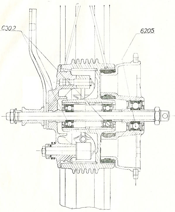 Рис. 38. Заднее колесо в разрезе